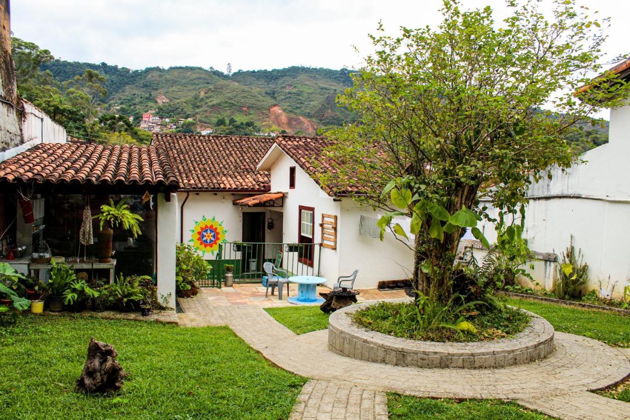 - Casa Pitanga - Acomodacao Lindissima Pertinho Da Igreja Do Rosario Ouro Preto  Bagian luar foto